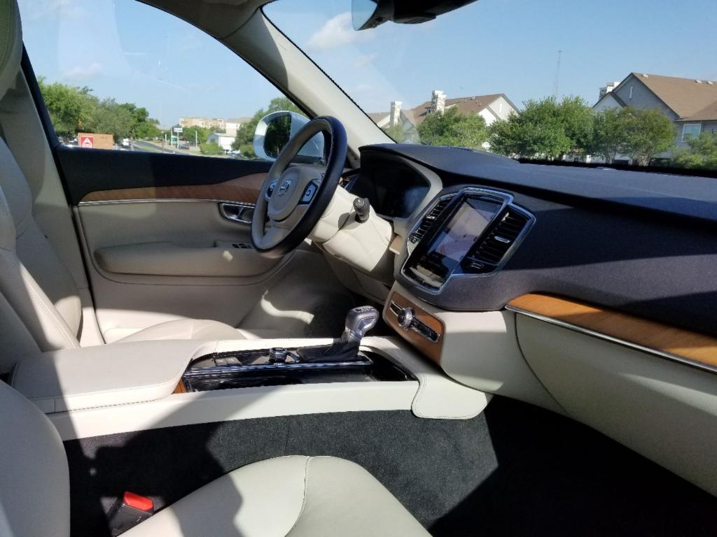 used 2022 Volvo XC90 car, priced at $41,900