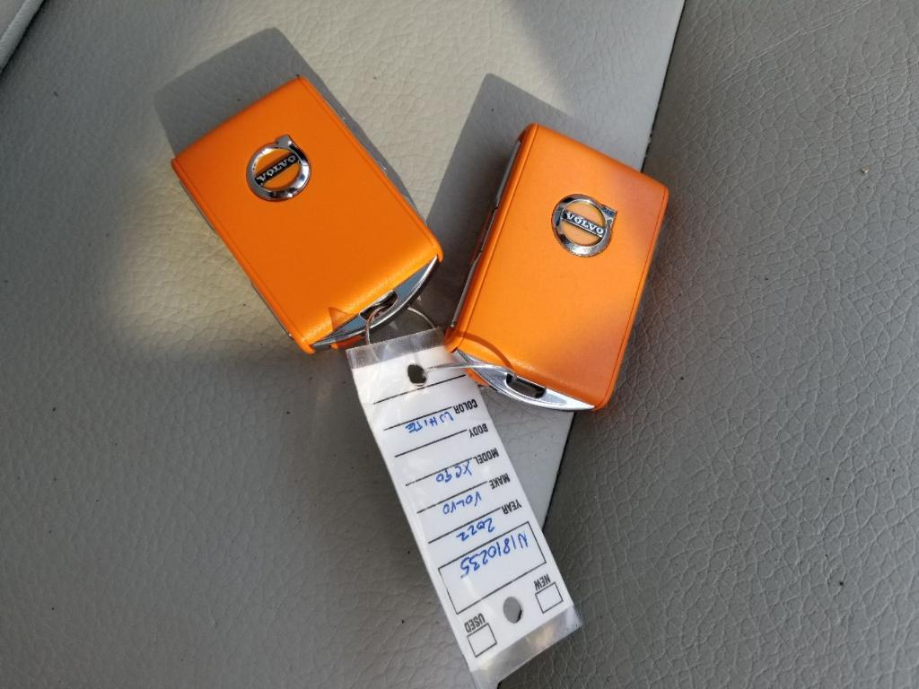 used 2022 Volvo XC90 car, priced at $41,900