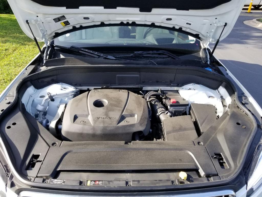 used 2022 Volvo XC90 car, priced at $41,900