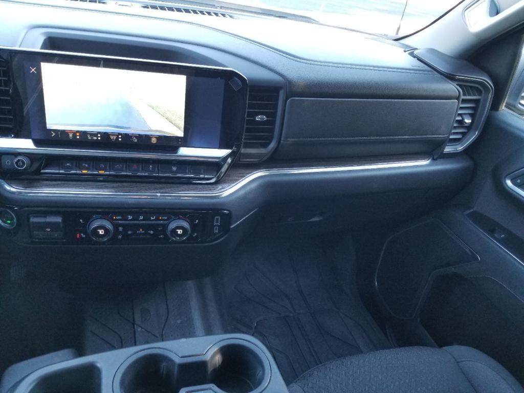 used 2024 Chevrolet Silverado 1500 car, priced at $41,900