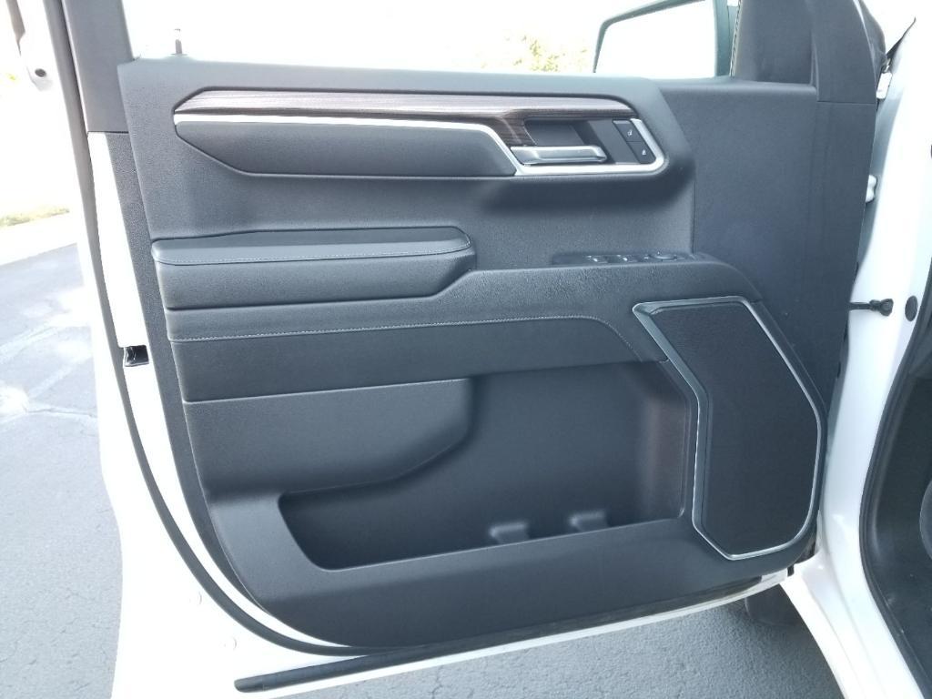 used 2024 Chevrolet Silverado 1500 car, priced at $41,900