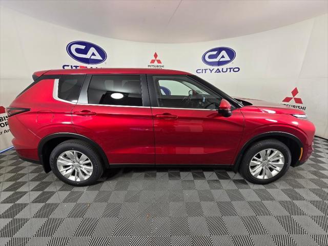 new 2025 Mitsubishi Outlander car, priced at $32,215