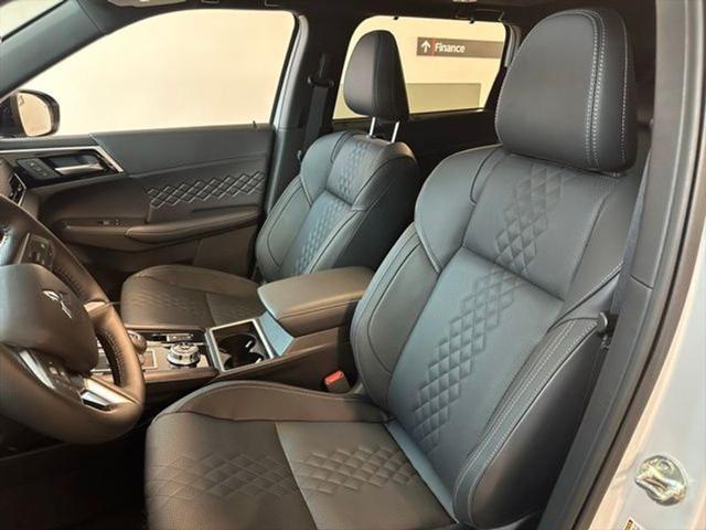 new 2025 Mitsubishi Outlander PHEV car, priced at $48,991