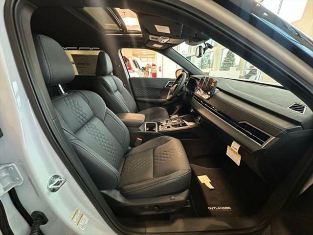 new 2025 Mitsubishi Outlander PHEV car, priced at $48,991
