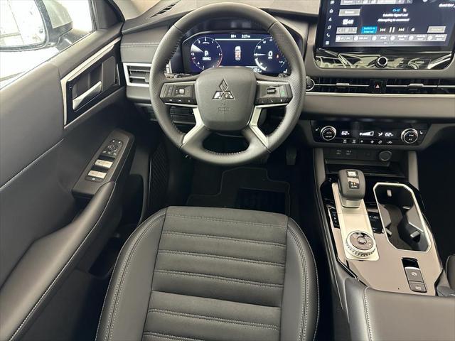 new 2025 Mitsubishi Outlander car, priced at $36,441
