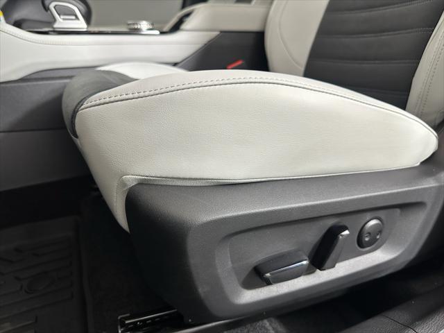new 2025 Mitsubishi Outlander car, priced at $34,123