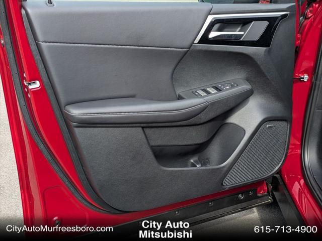 new 2025 Mitsubishi Outlander car, priced at $33,623