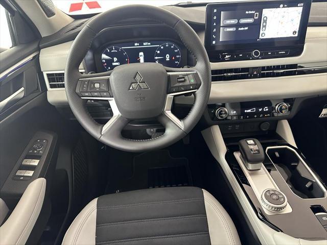 new 2025 Mitsubishi Outlander car, priced at $37,375