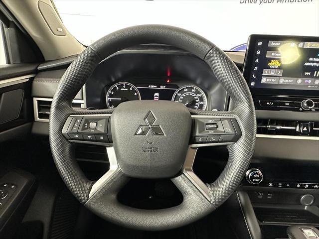 new 2025 Mitsubishi Outlander car, priced at $32,160