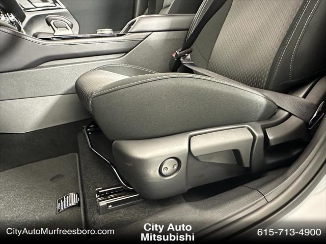 new 2025 Mitsubishi Outlander car, priced at $32,160