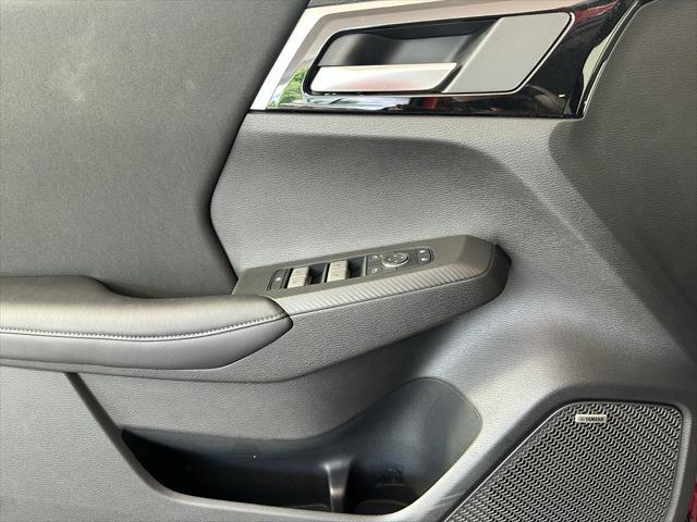 new 2025 Mitsubishi Outlander car, priced at $32,160