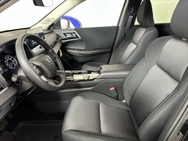 new 2025 Mitsubishi Outlander car, priced at $31,698