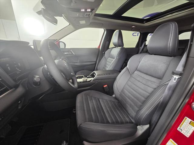 new 2025 Mitsubishi Outlander car, priced at $37,705