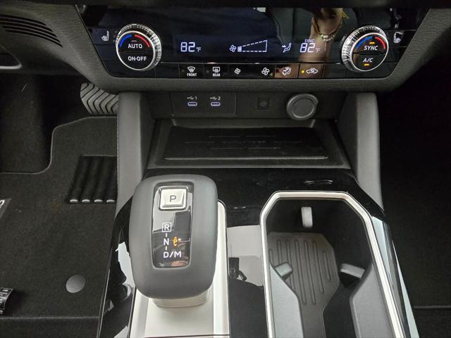 new 2025 Mitsubishi Outlander car, priced at $37,705