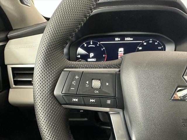 new 2025 Mitsubishi Outlander car, priced at $37,451