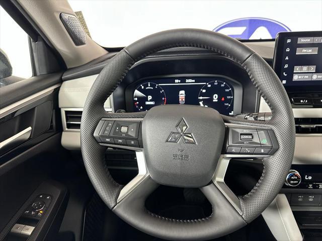 new 2025 Mitsubishi Outlander car, priced at $37,451