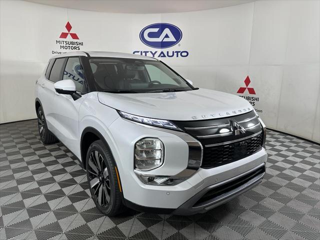 new 2025 Mitsubishi Outlander car, priced at $37,451