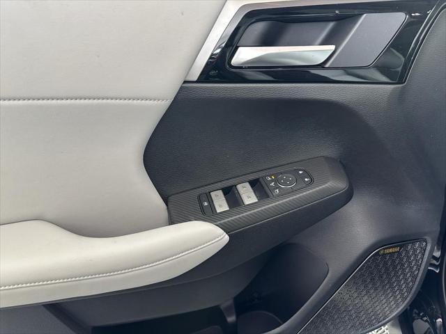 new 2025 Mitsubishi Outlander car, priced at $37,229