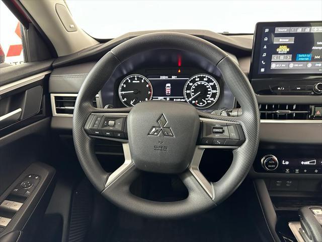 new 2025 Mitsubishi Outlander car, priced at $31,898