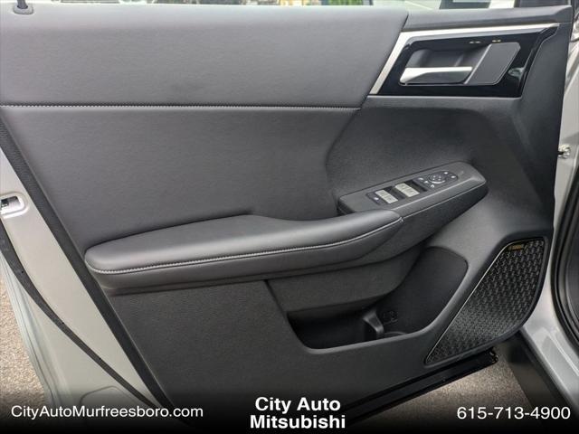 new 2025 Mitsubishi Outlander car, priced at $36,421