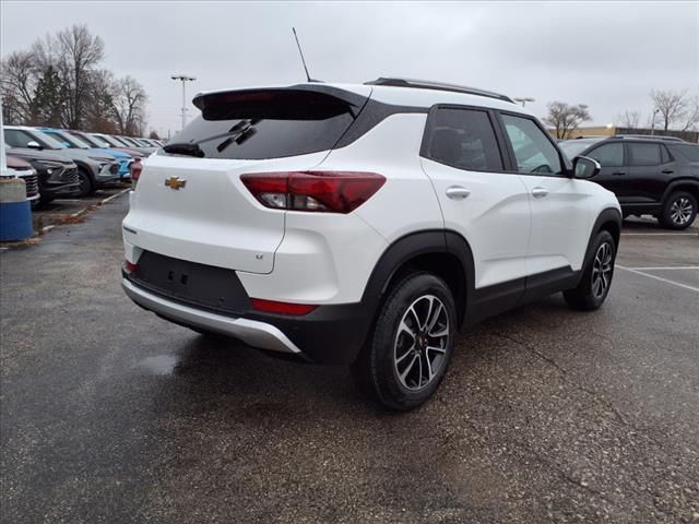 new 2025 Chevrolet TrailBlazer car, priced at $28,275