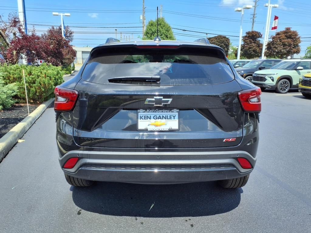 new 2025 Chevrolet Trax car, priced at $26,930