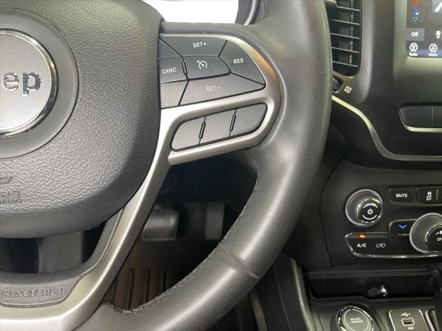 used 2020 Jeep Cherokee car, priced at $14,594