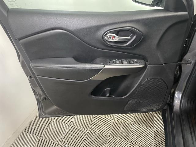 used 2020 Jeep Cherokee car, priced at $14,594