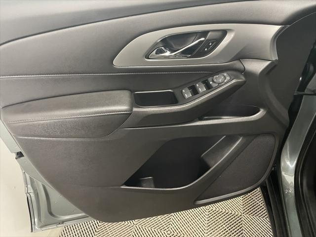 used 2022 Chevrolet Traverse car, priced at $24,993