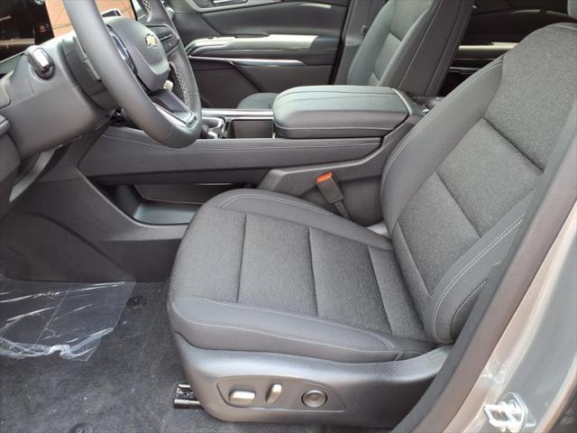 new 2025 Chevrolet Traverse car, priced at $42,545
