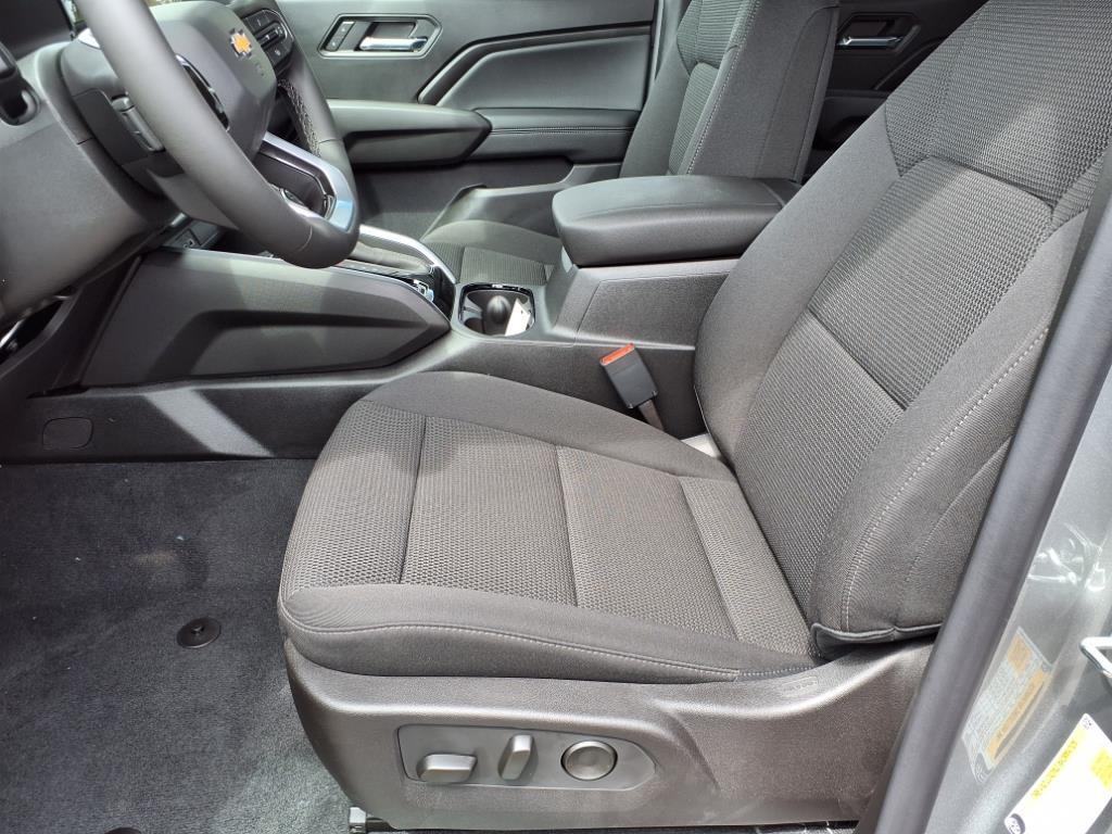 new 2025 Chevrolet Colorado car, priced at $40,890