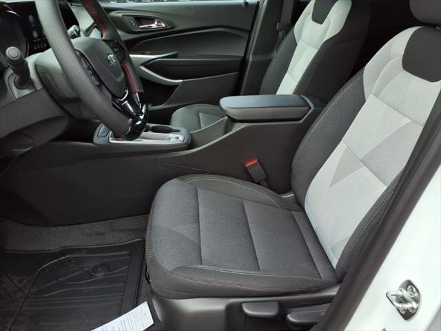 new 2025 Chevrolet Trax car, priced at $25,325