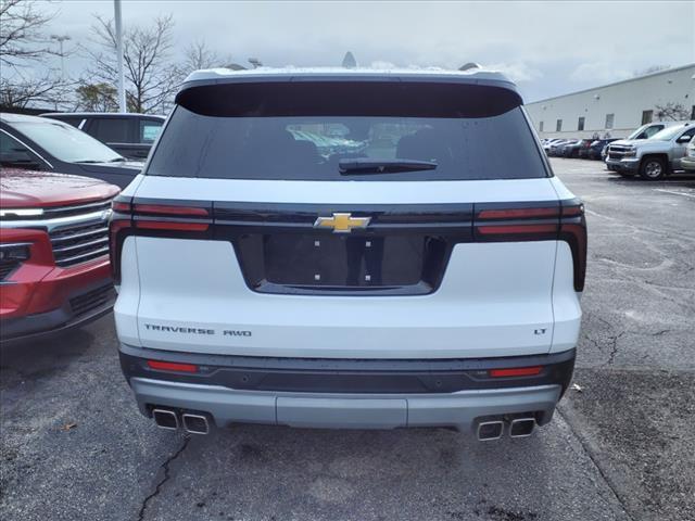 new 2024 Chevrolet Traverse car