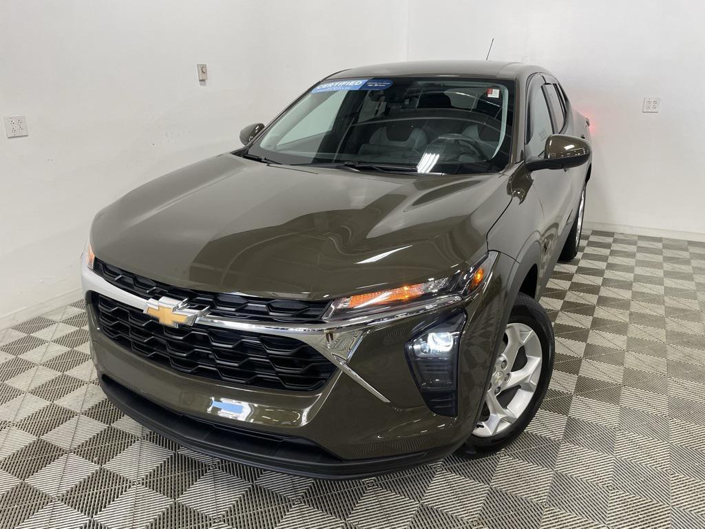 used 2024 Chevrolet Trax car, priced at $20,694