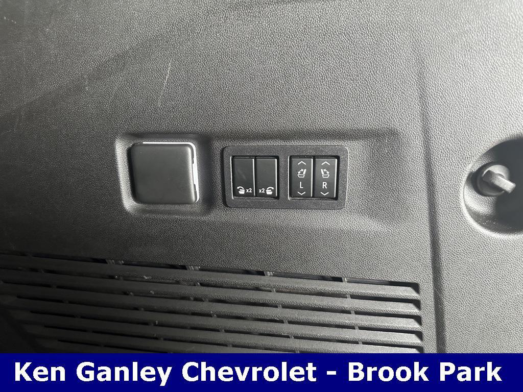 used 2021 Chevrolet Suburban car, priced at $48,294