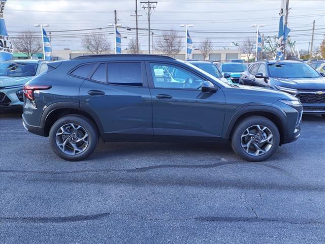 new 2025 Chevrolet Trax car, priced at $25,180