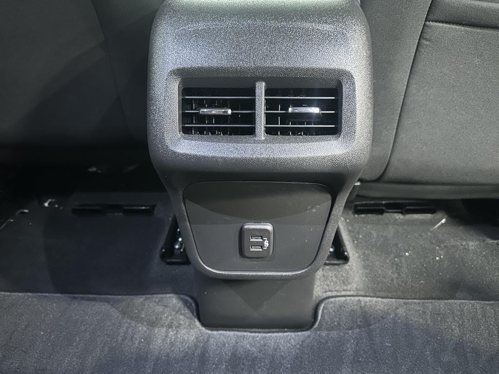 used 2023 Chevrolet Equinox car, priced at $21,992