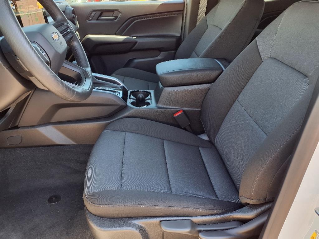 new 2025 Chevrolet Colorado car