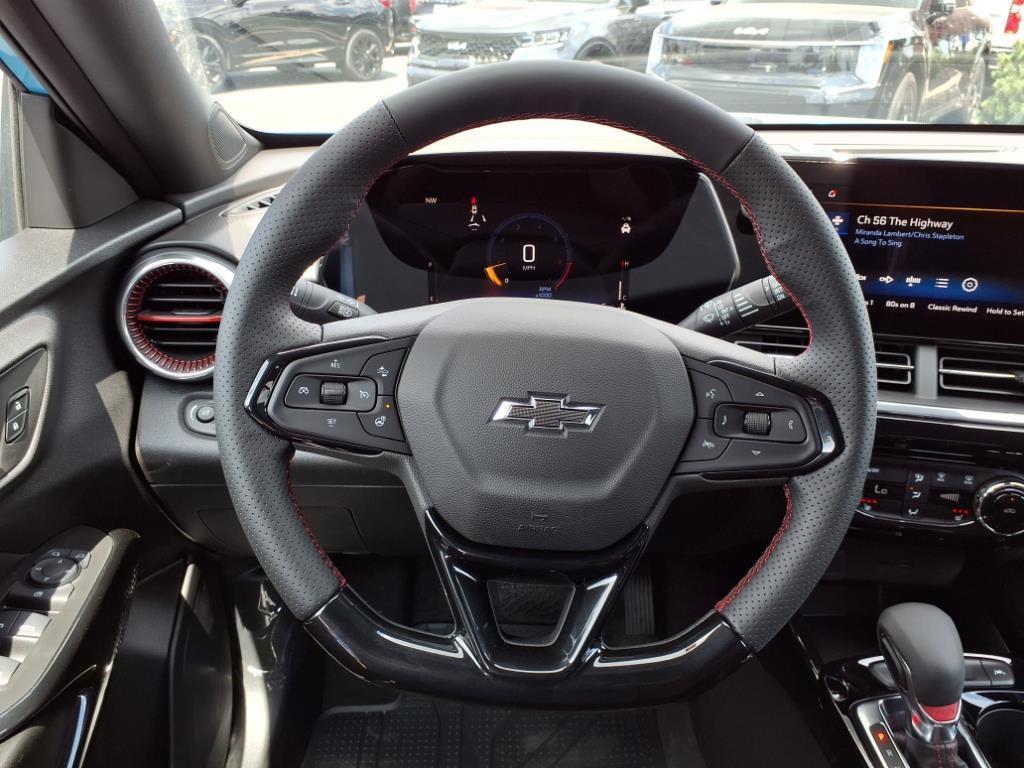 new 2025 Chevrolet Trax car