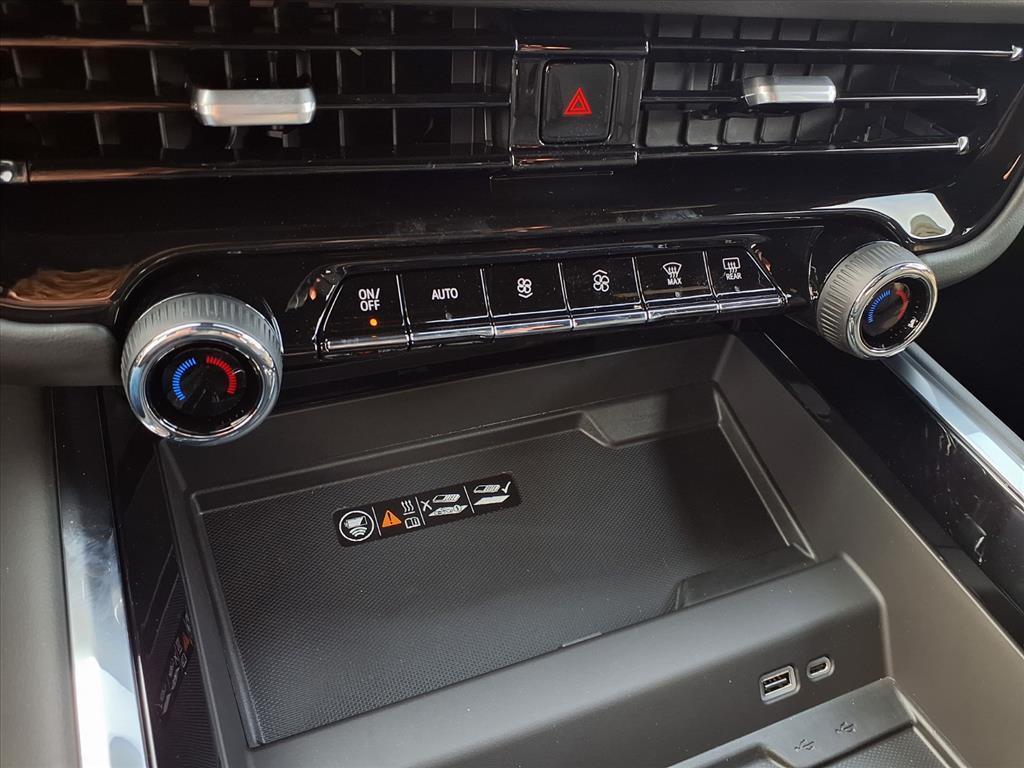 new 2026 Chevrolet Suburban car, priced at $82,135