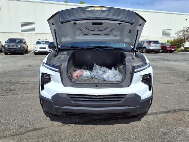 new 2024 Chevrolet Silverado EV car