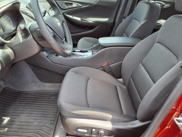 new 2025 Chevrolet Malibu car, priced at $28,665