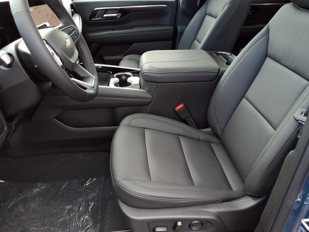 new 2025 Chevrolet Suburban car, priced at $76,280