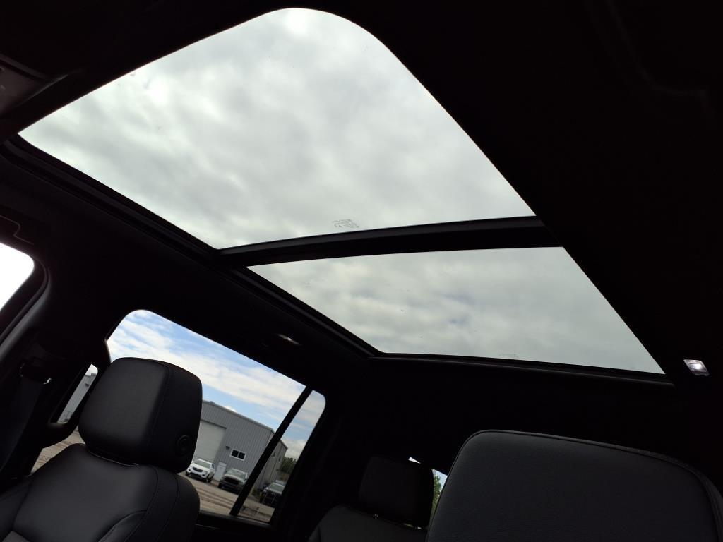 new 2025 Chevrolet Suburban car, priced at $76,280