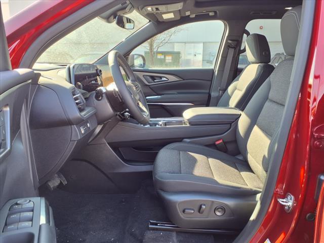 new 2025 Chevrolet Traverse car, priced at $44,990