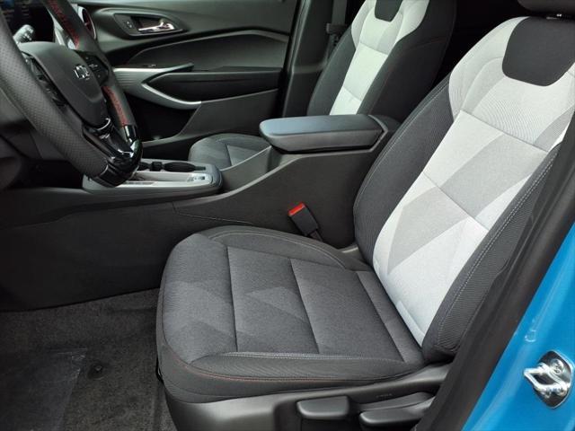 new 2025 Chevrolet Trax car, priced at $25,720