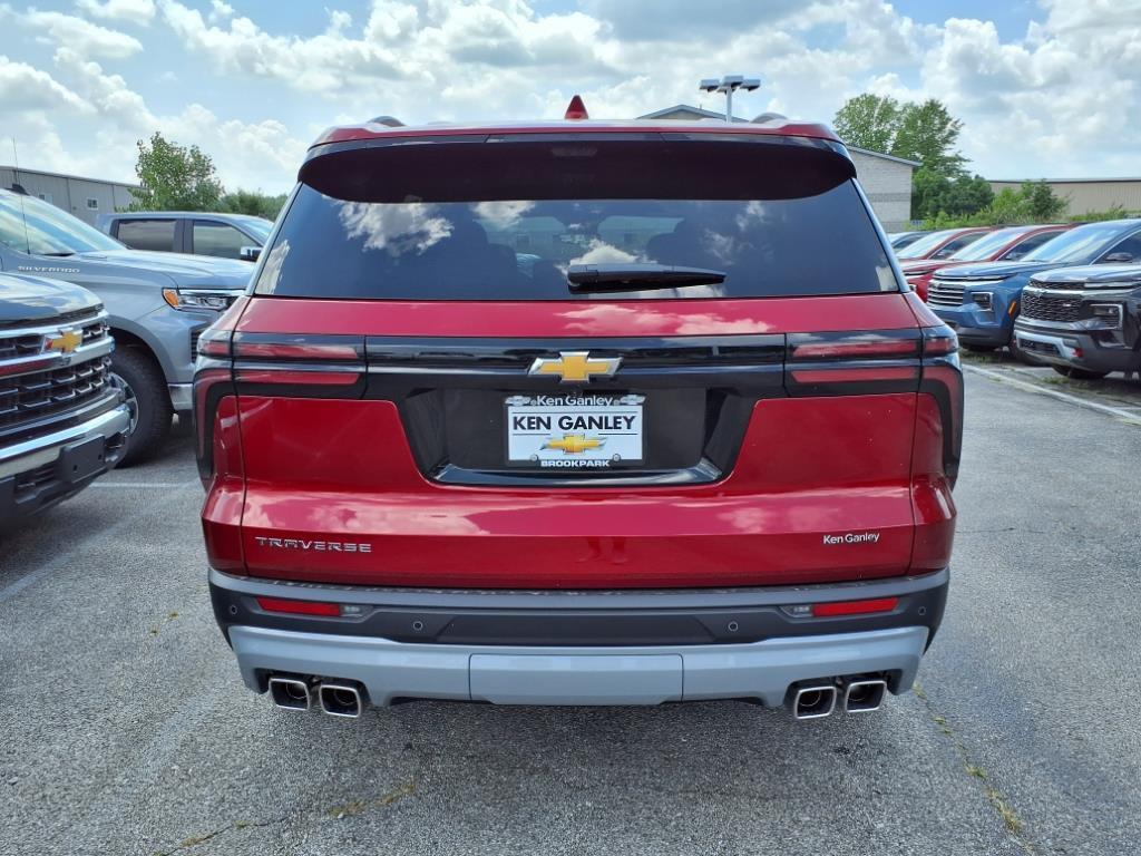 new 2026 Chevrolet Traverse car, priced at $44,840