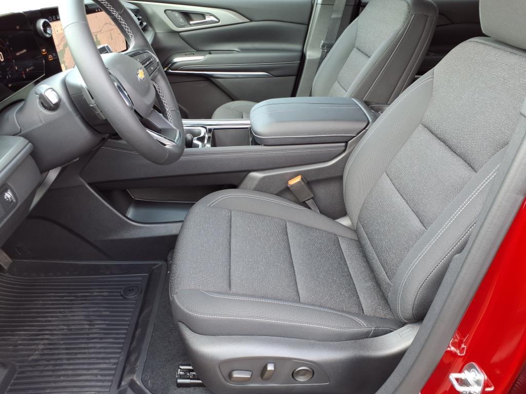 new 2026 Chevrolet Traverse car, priced at $44,840