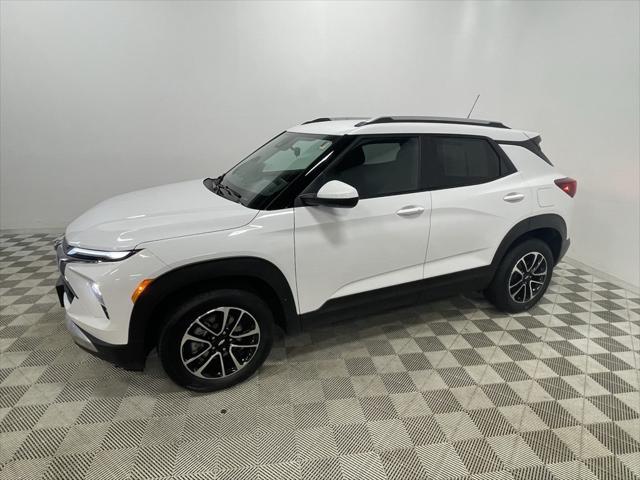 used 2025 Chevrolet TrailBlazer car, priced at $28,434