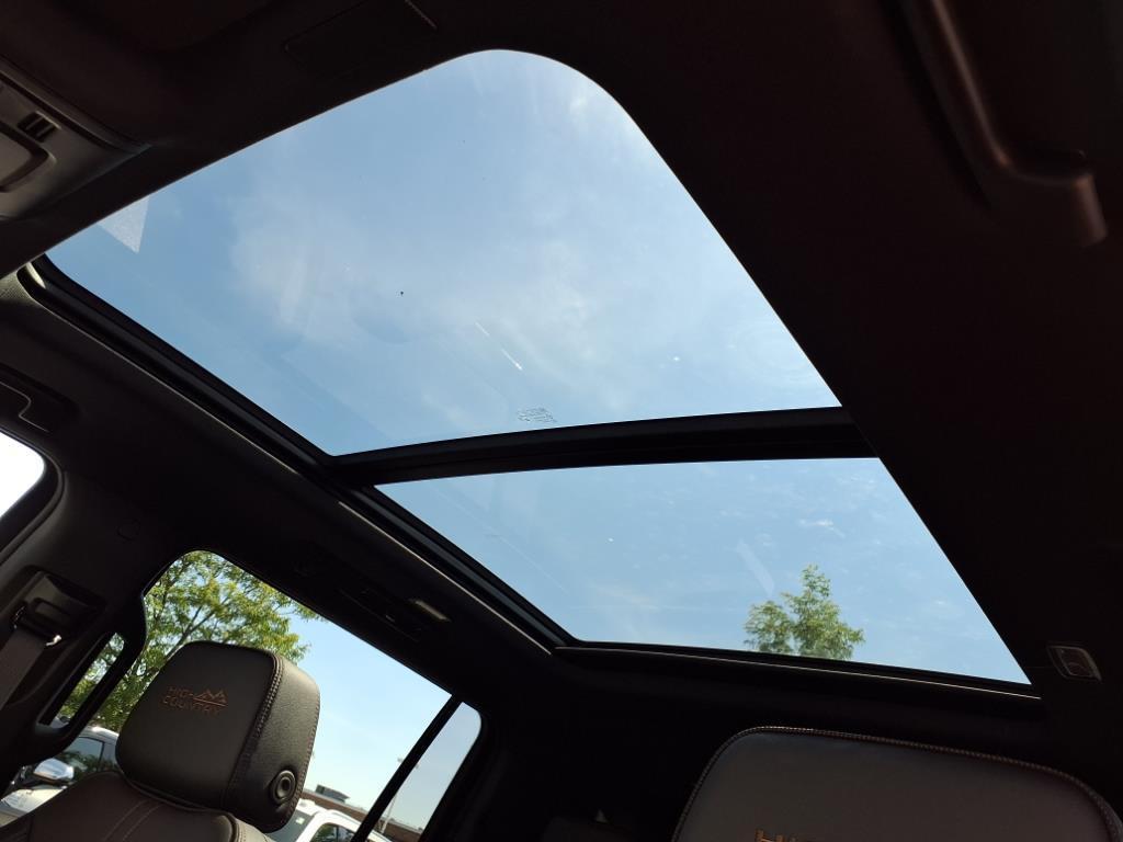 new 2025 Chevrolet Suburban car, priced at $92,335